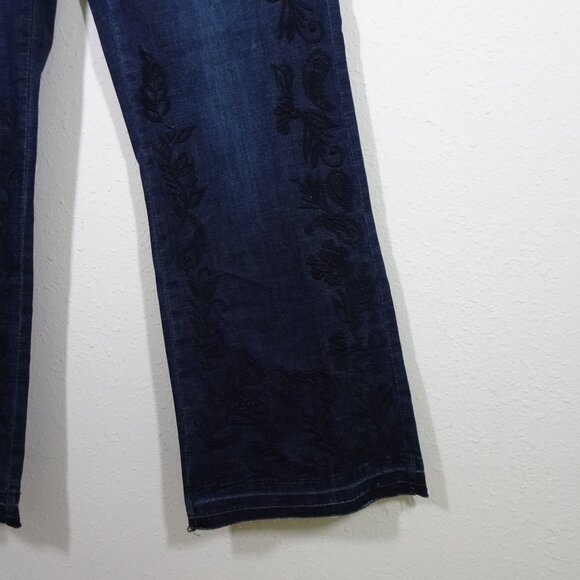 John Mark Embroidered Jeans Women's Plus Size 16W Blue Denim Stretch Flare - Picture 6 of 16